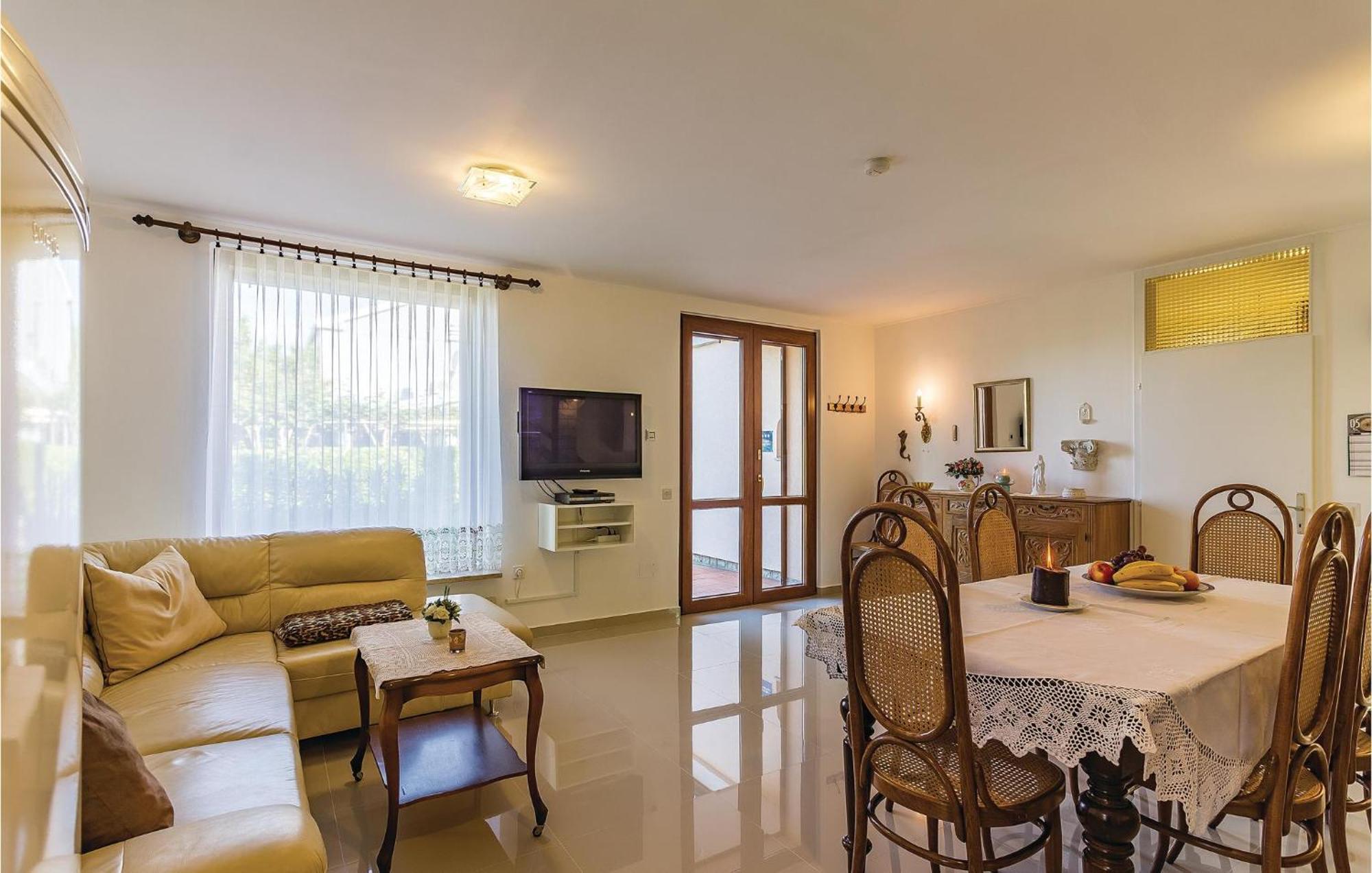 Casa vacanze In With Kitchen Pola