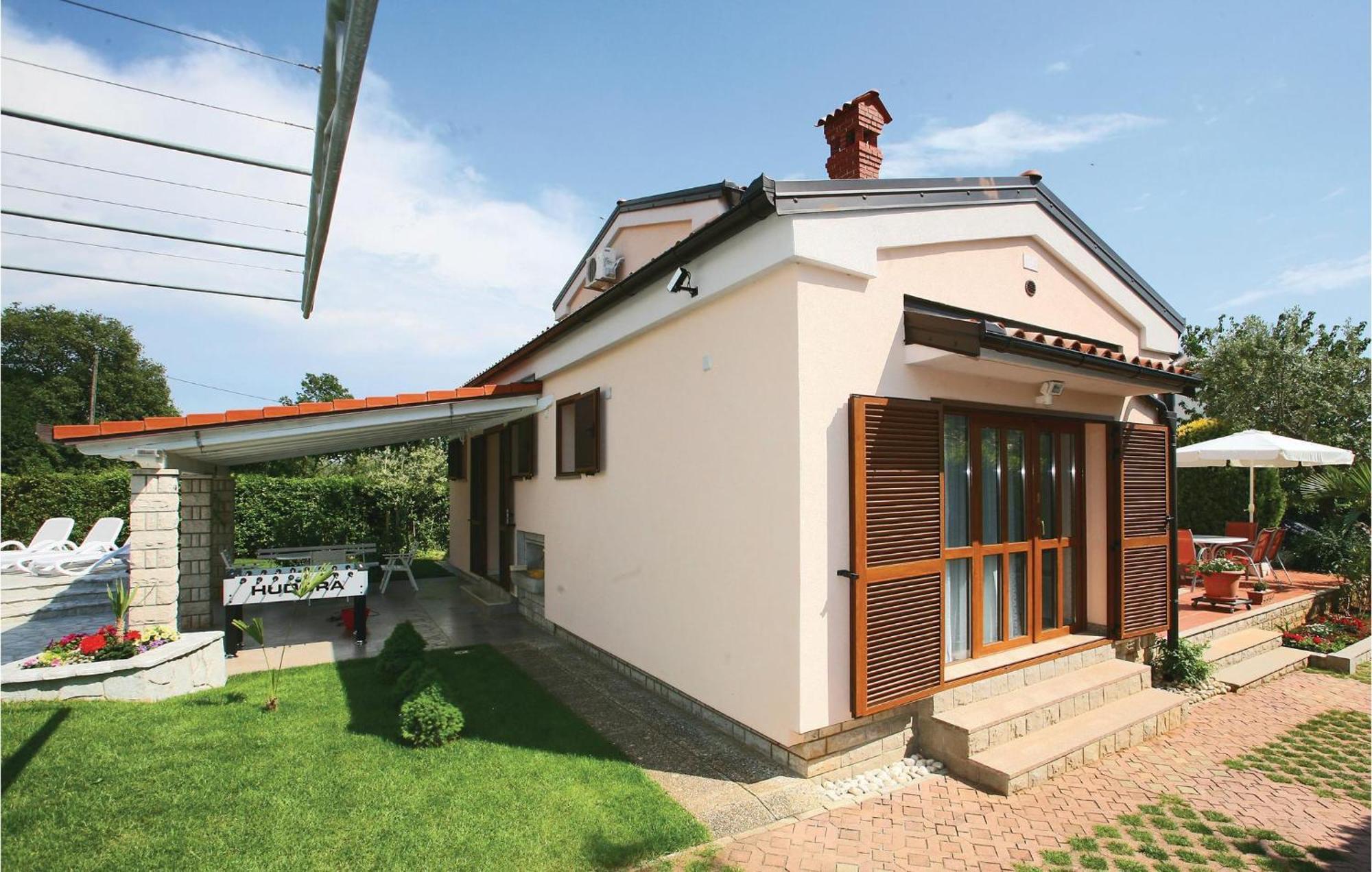Ferienhaus In With Kitchen *
