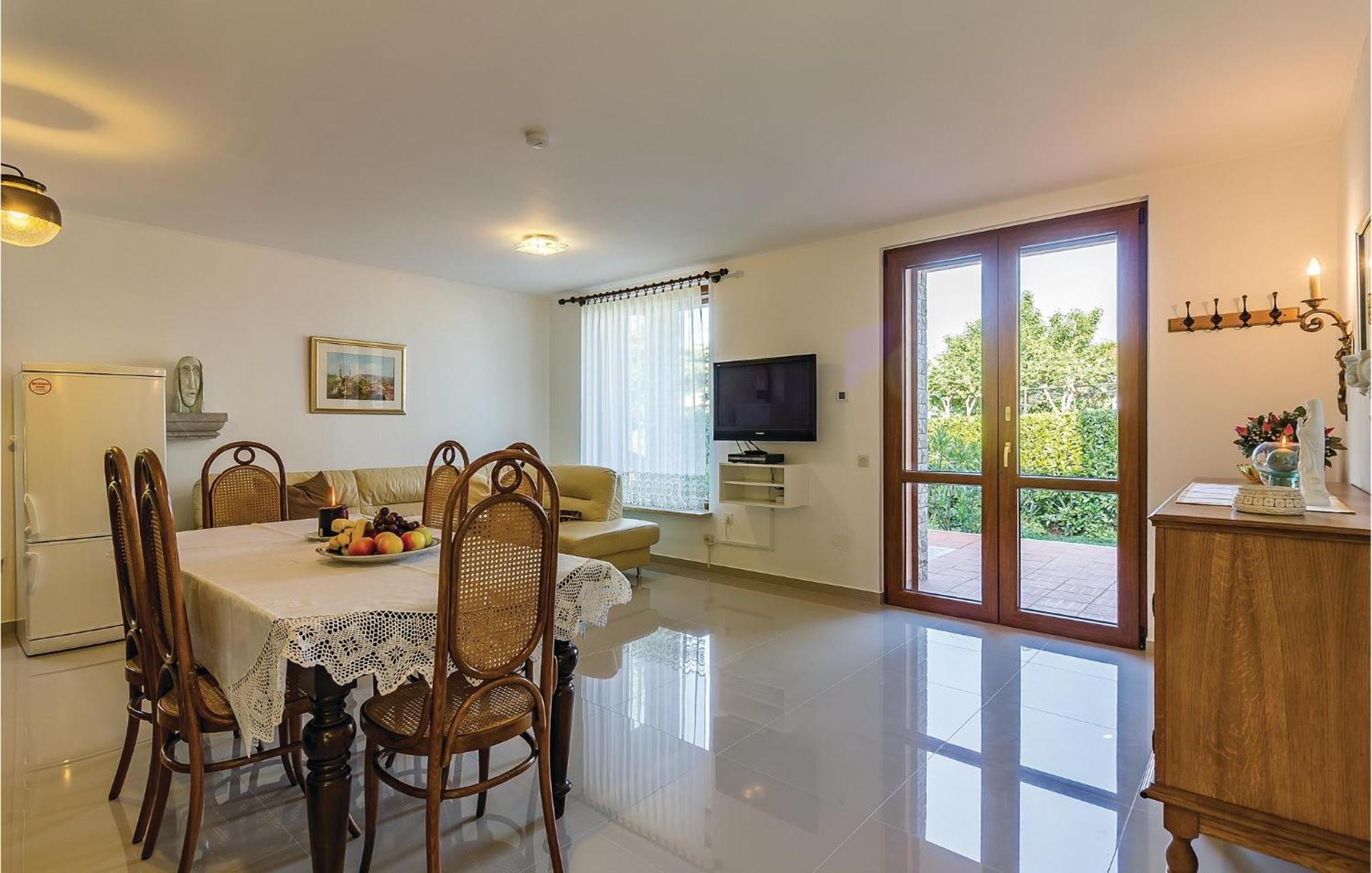 Ferienhaus In With Kitchen